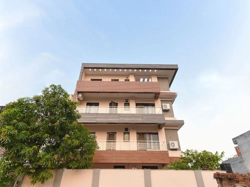 OYO 15834 Shubhangni Residency