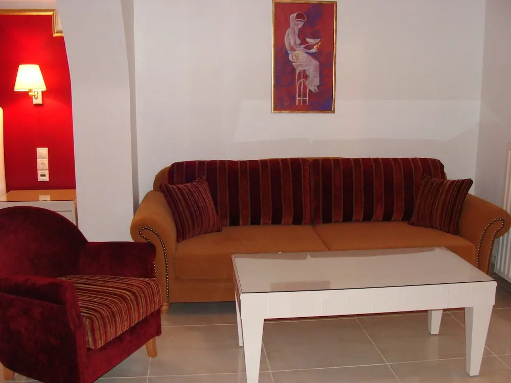 Standard Double room with balcony (full double bed)