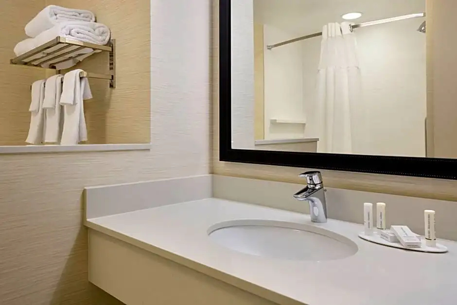 Fairfield Inn & Suites Lancaster East at The Outlets - Chambres