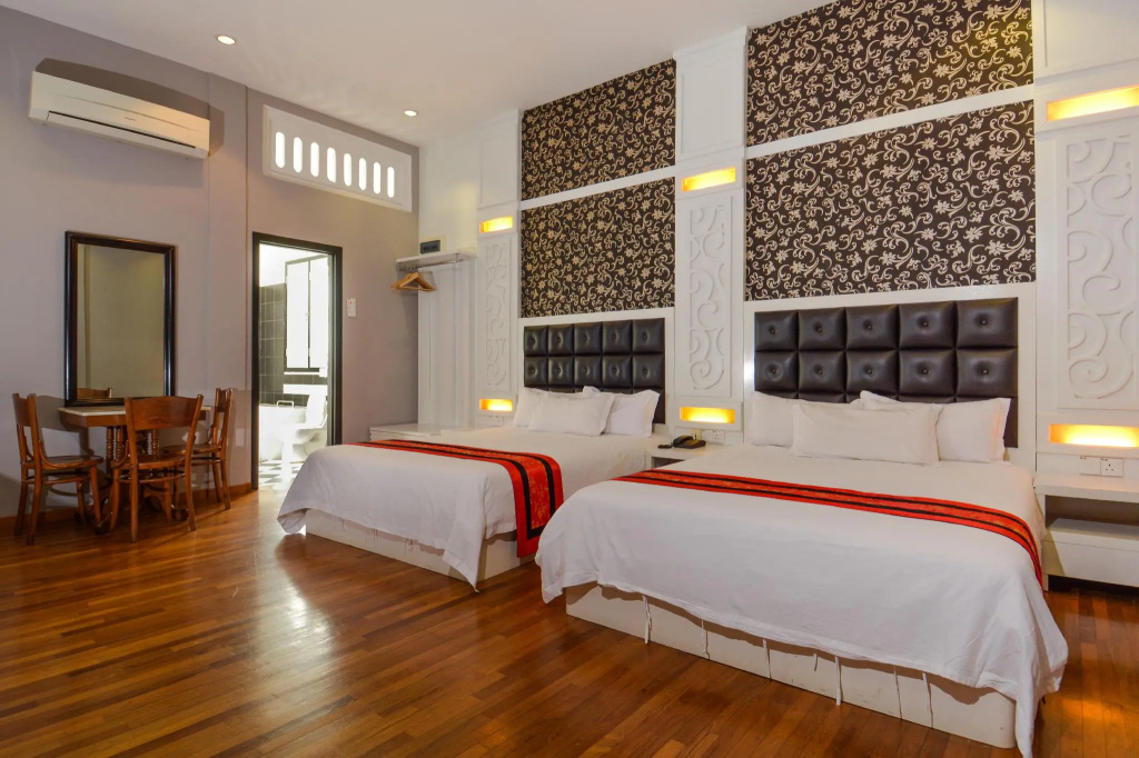 Deluxe Family room
