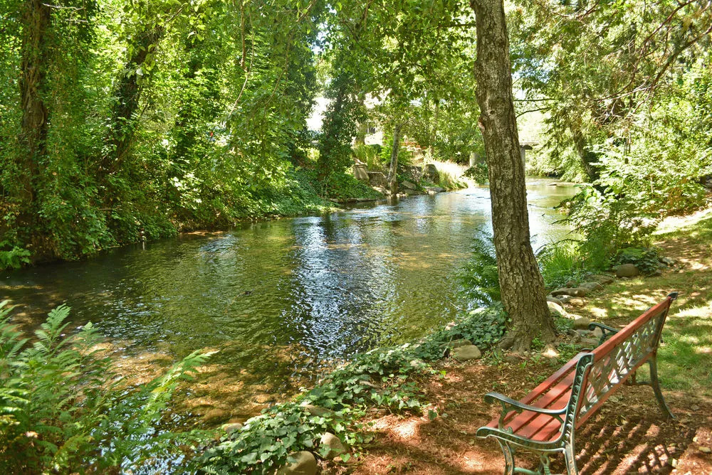 Deer Creek Inn - Général
