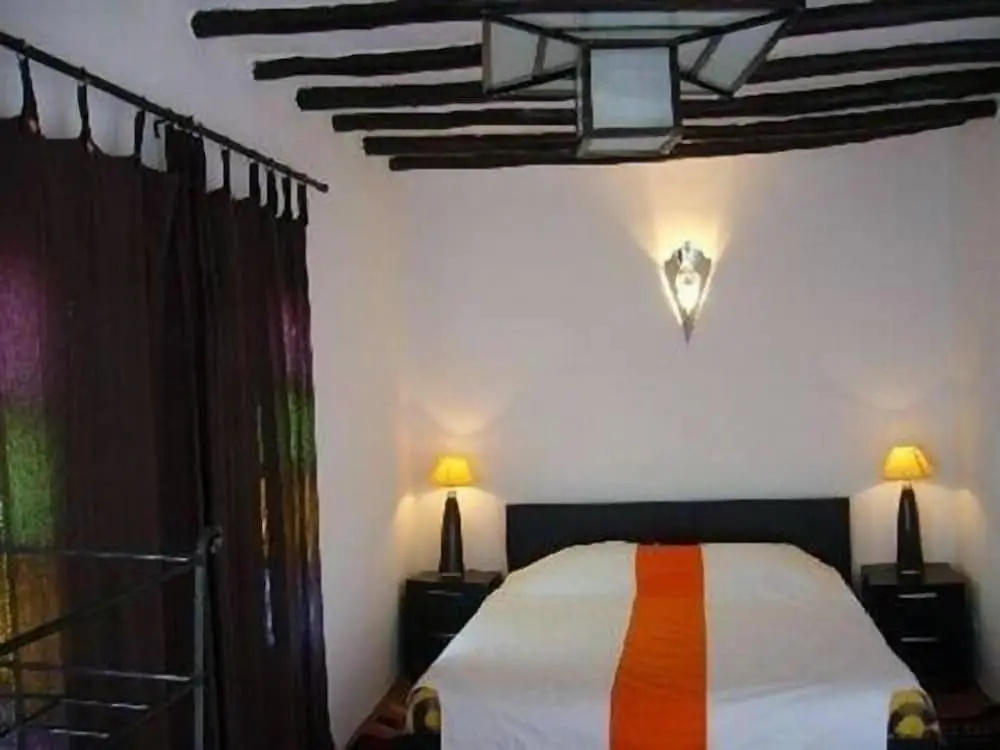 Standard Double room with balcony (full double bed)