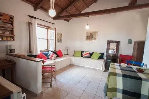 Traganitsa 3 * Traganitsa 3 *