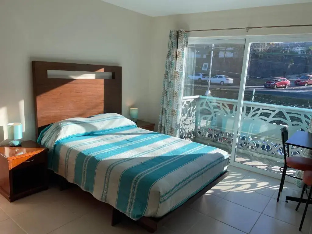Standard Double room with balcony (full double bed)