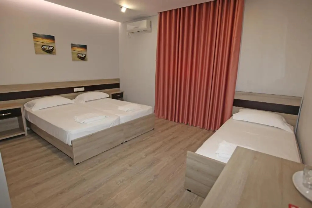 Economy room