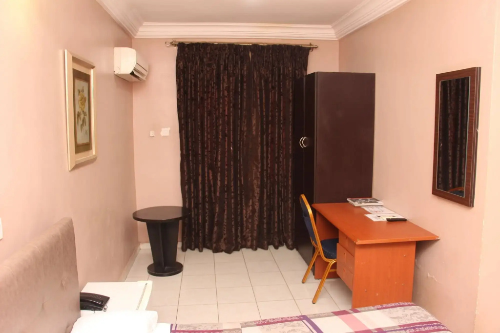 Kriscane Suites - фото 3