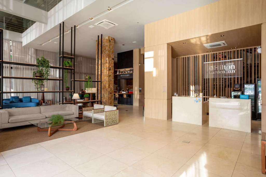 Lobby & Reception