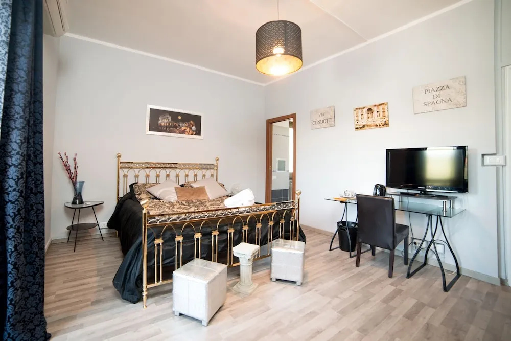 Comfort Double room (full double bed)
