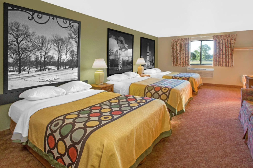 Sextuple Suite