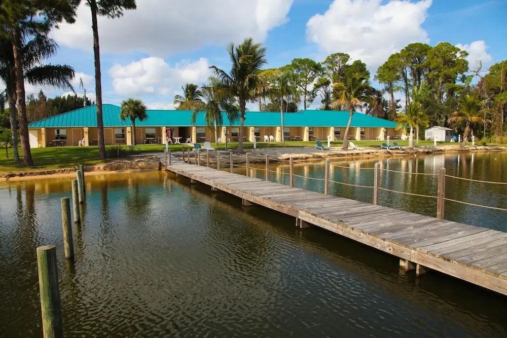 Beach & Waterfront