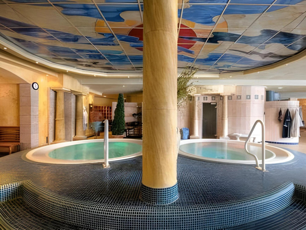Hotel photo 12