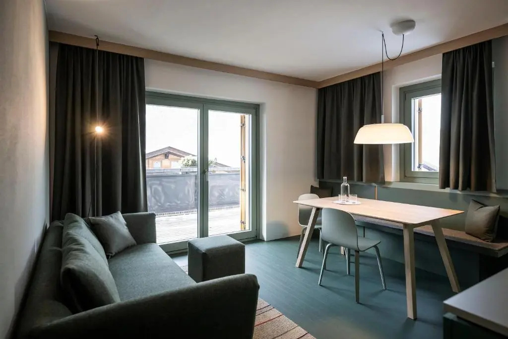 Apartment with mountain view