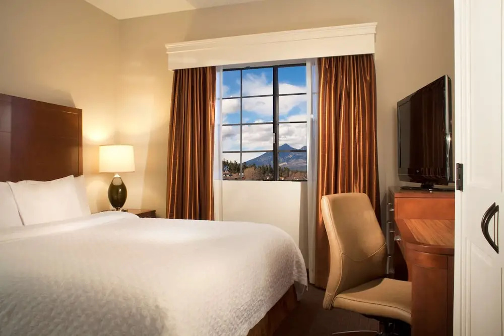 Embassy Suites by Hilton Flagstaff - Chambres