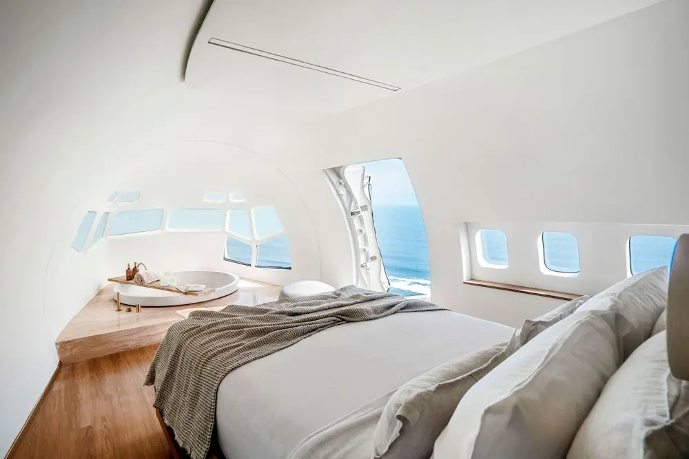 Private Jet Villa — фото