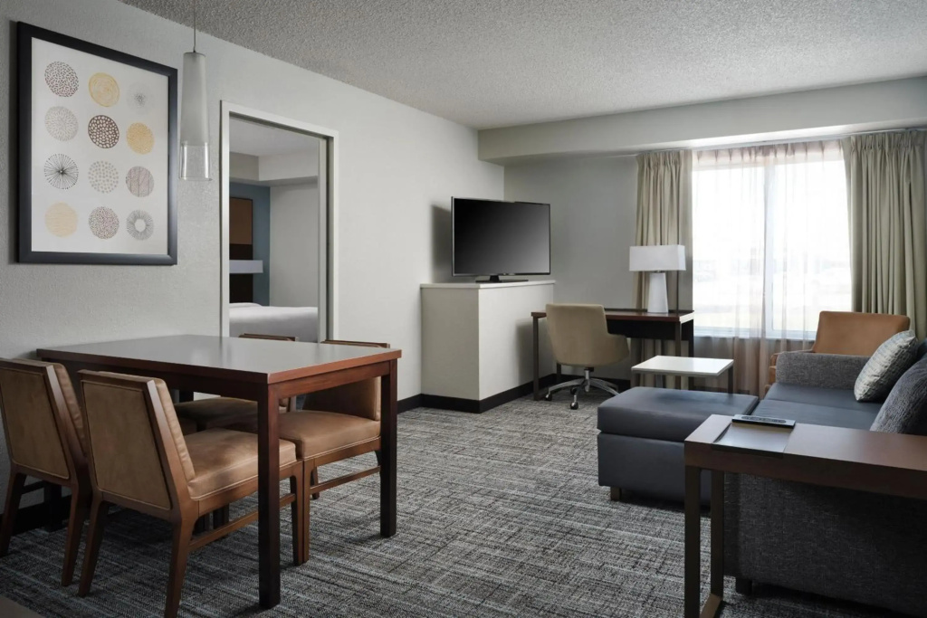 Residence Inn by Marriott Grand Rapids Airport - фото 31