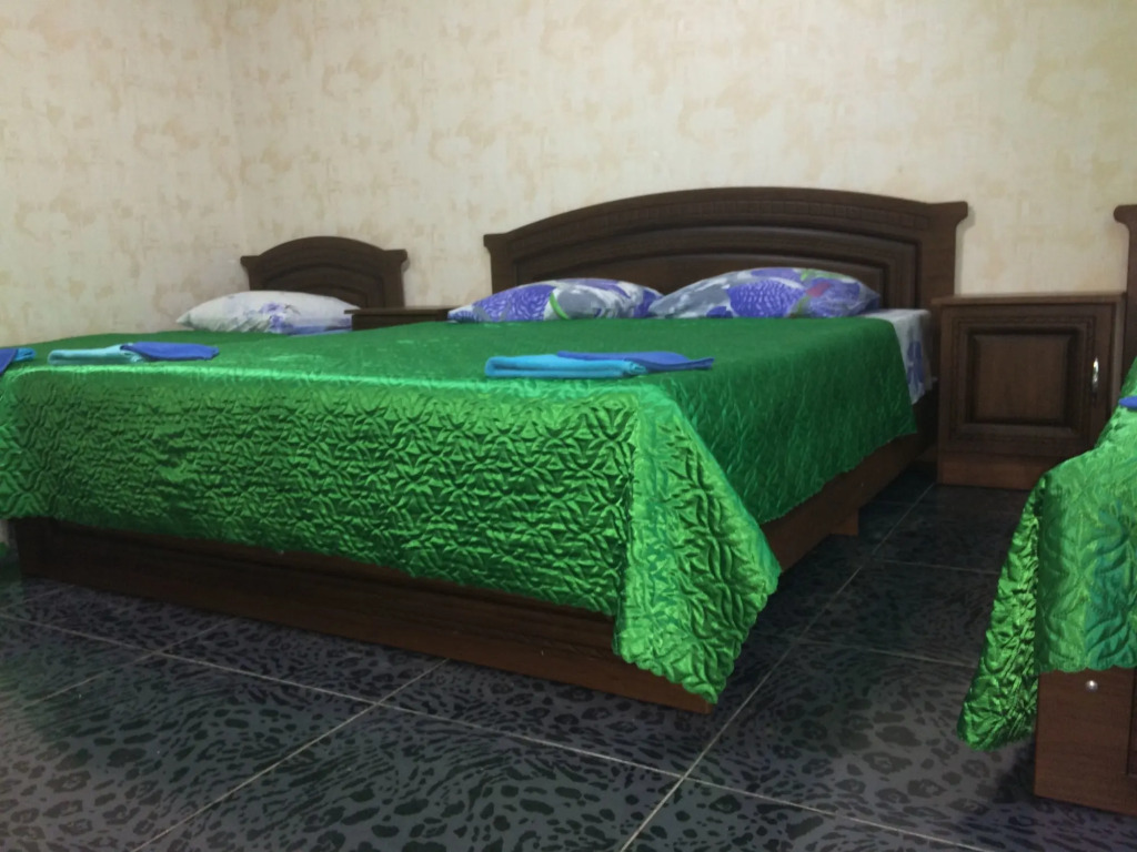 Даниэль отель адлер