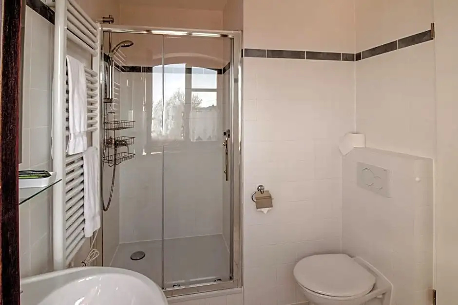 Hotel Zur Linde - Chambres