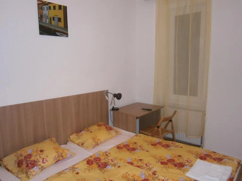 Standard Double room (twin beds)