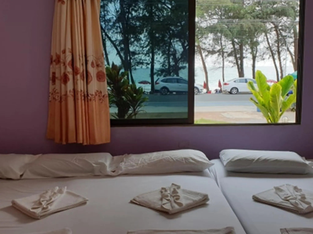 2 Bedrooms Villa