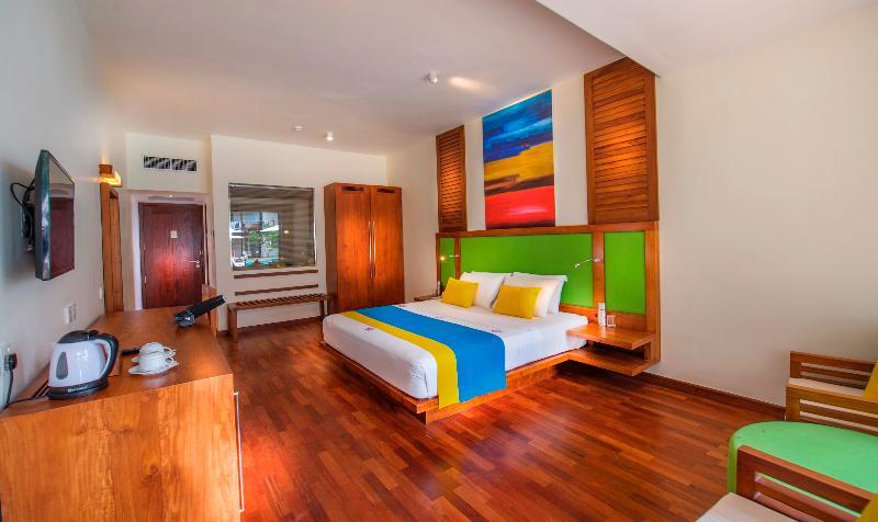 Mermaid Hotel & Club