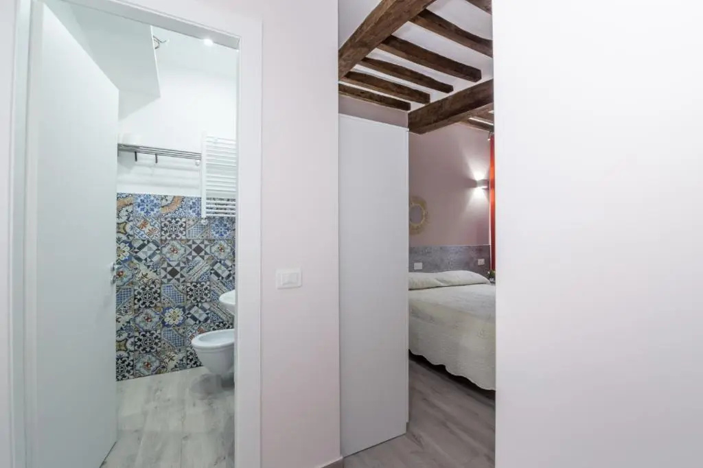 Residenza Borgo Guazzo - by Devona Rooms photo 5