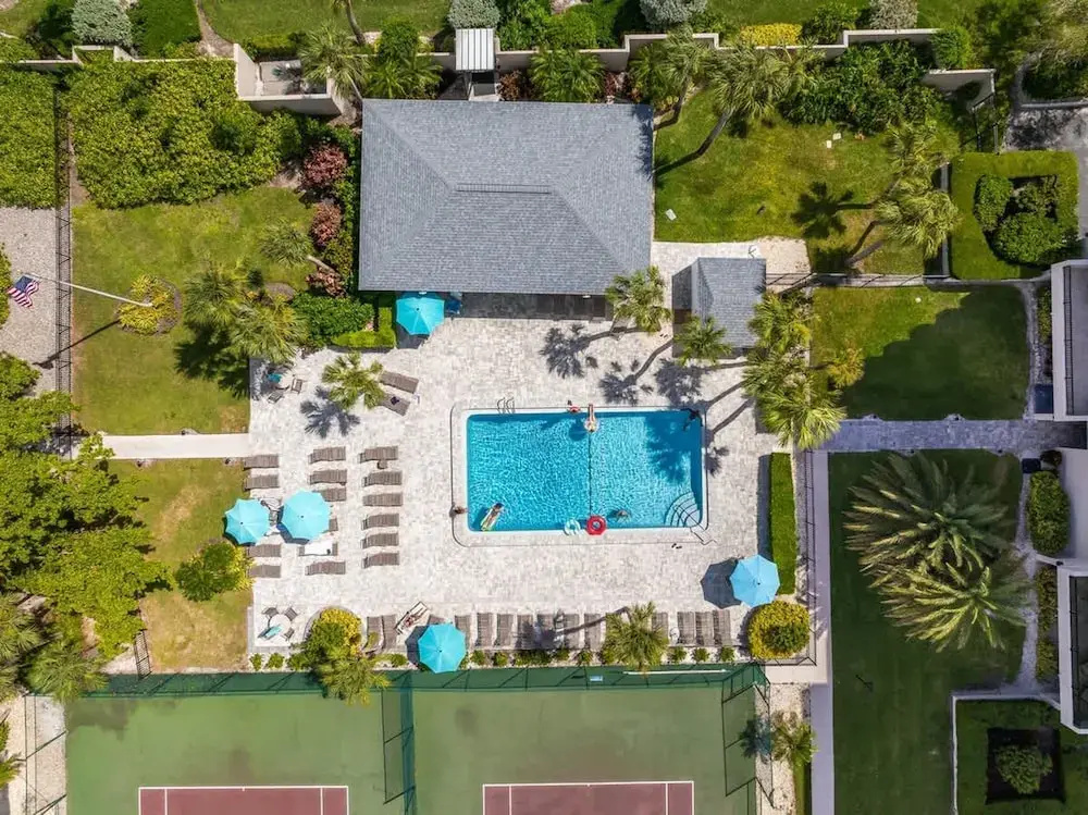 Upgraded Lake House Condo 1min To Siesta Key Beach