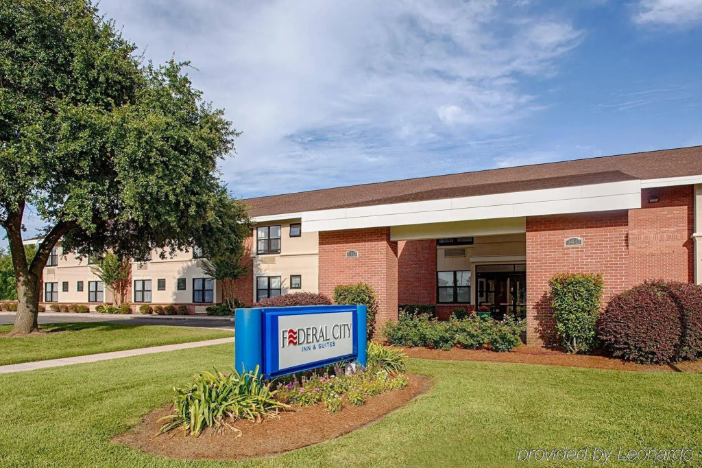 Federal City Inn & Suites