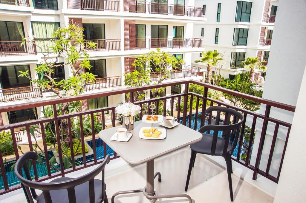 Студия с видом на бассейн в The Title KR Beach Condotel Rawai Phuket