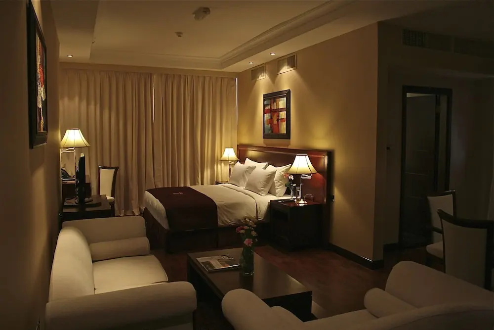 Executive Double Suite (full double bed)
