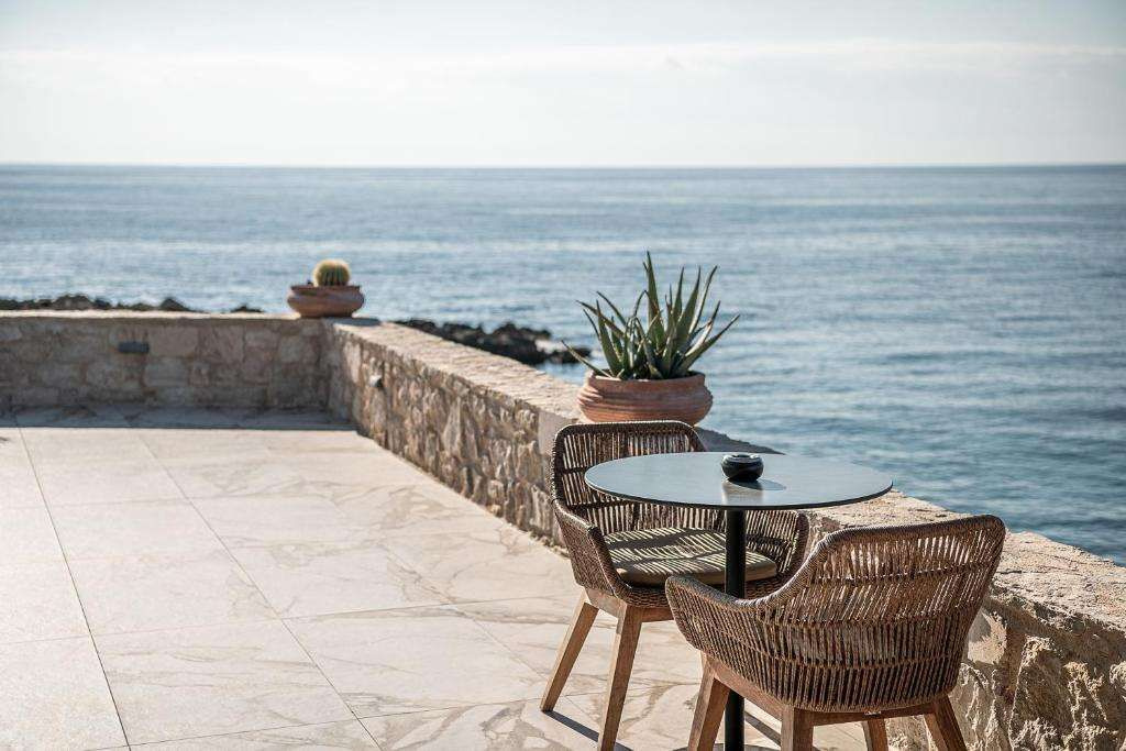 Beach & Waterfront