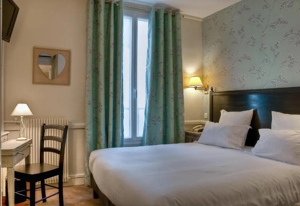 Hotel de La Motte Picquet 41