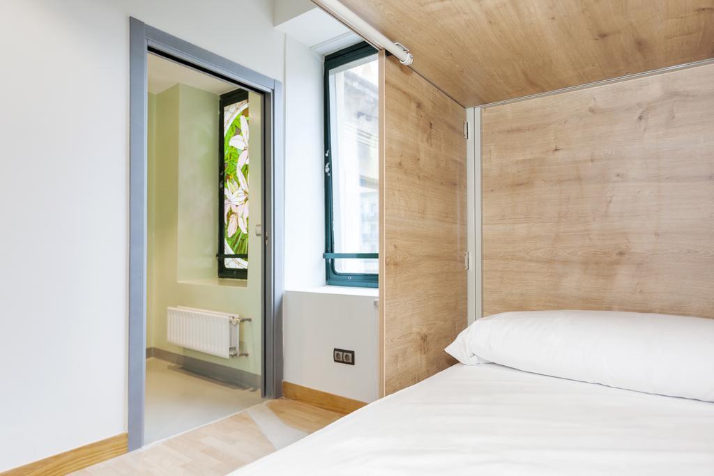 A Room in the City - Hostel San Sebastian by null