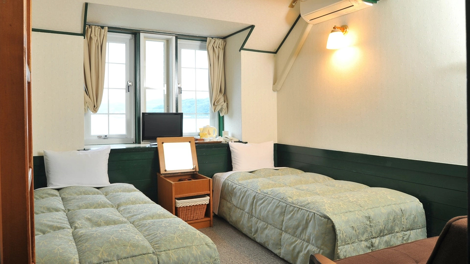 Standard Double room with ocean view (twin beds)