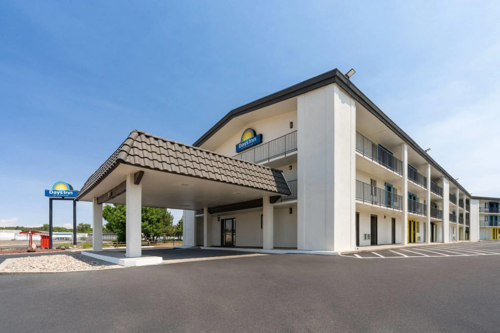 Days Inn by Wyndham Farmington NM
