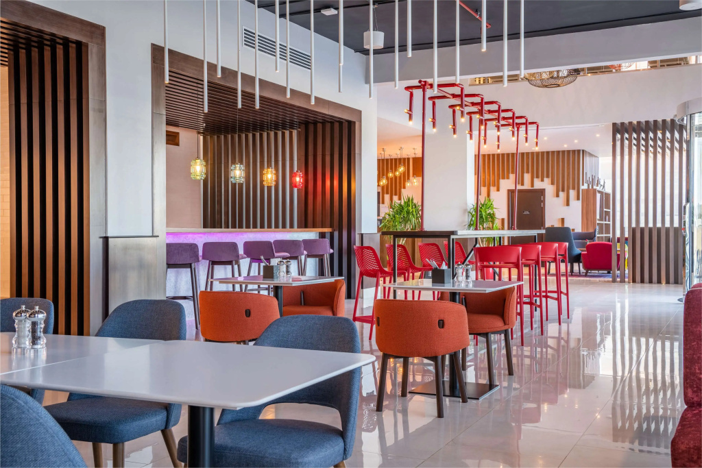 Food & Beverage