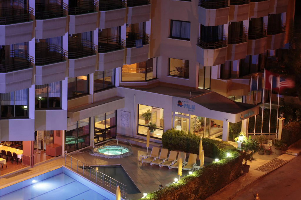 Palm Hotel
