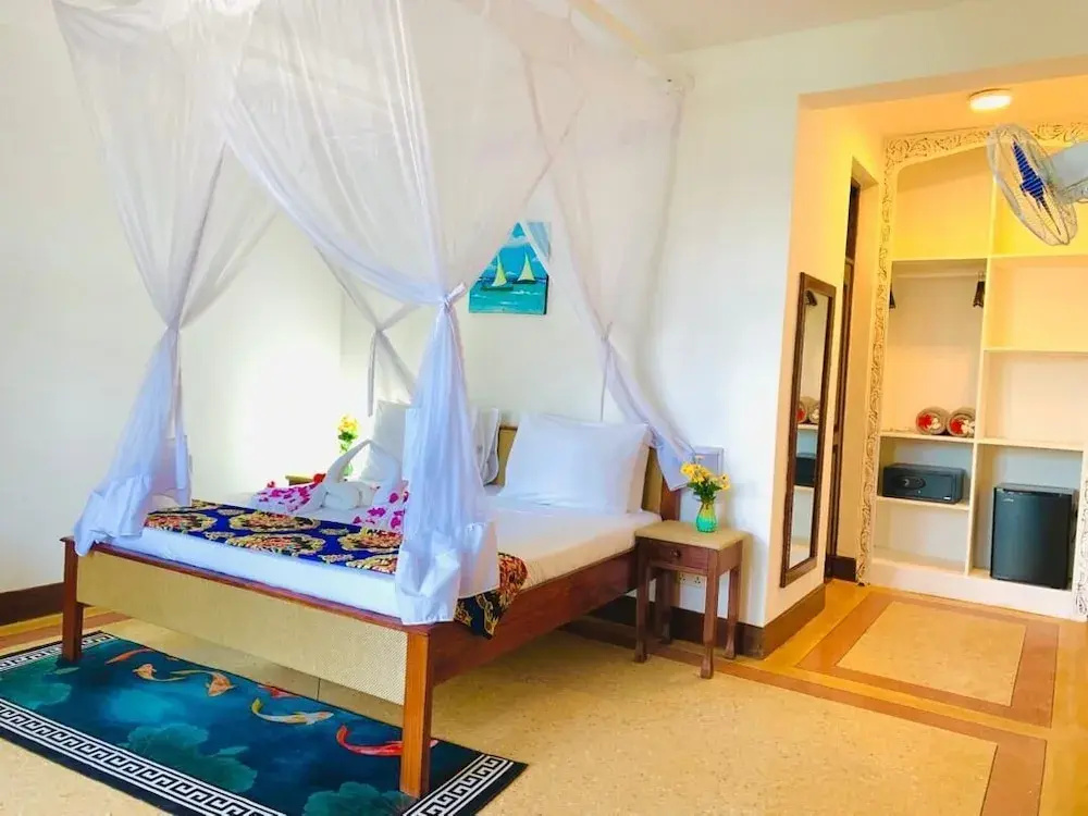Superior Double room with balcony and with ocean view (full double bed)