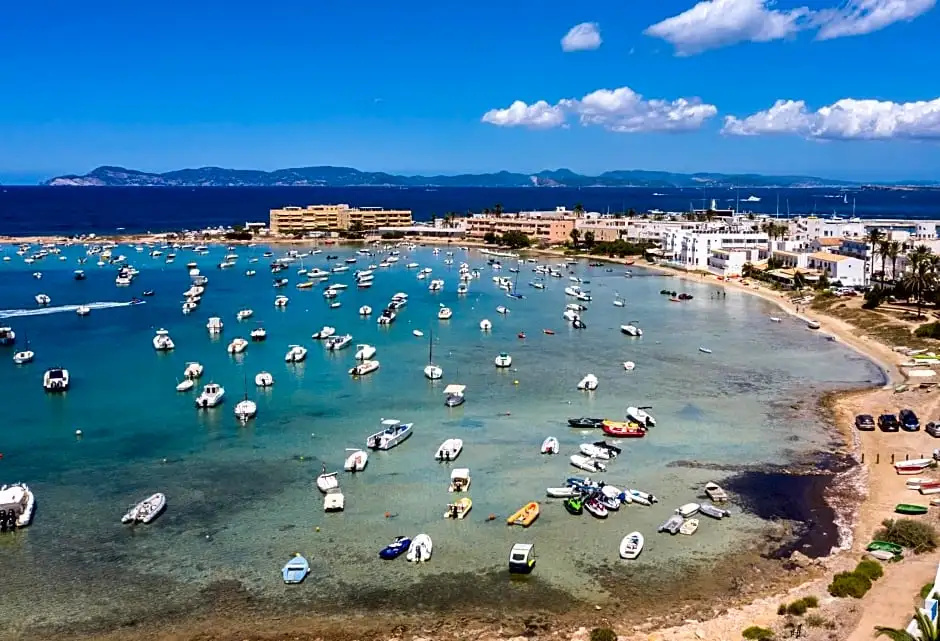 Beach & Waterfront