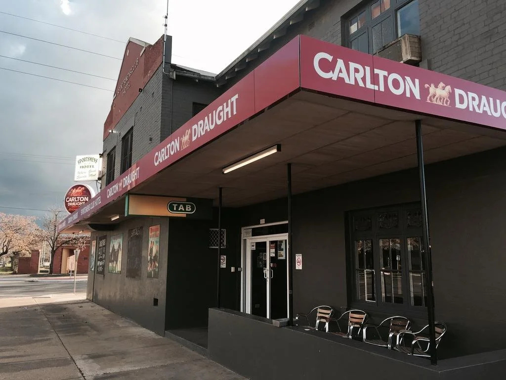 Bottlemart Express - Sportsmens Hotel