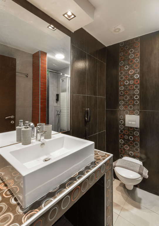 Standard Double room with city view (full double bed)
