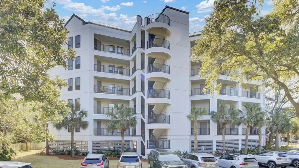 411 Summerhouse by Avantstay Ocean-view Condo + Pool Access + Golf + Trails in Wild Dunes