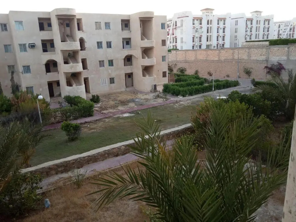 شقة مصيفية قرية مرحبا بيتش الساحل الشمالي للعائلات فقط