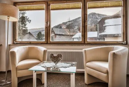 Balcony & Terrace