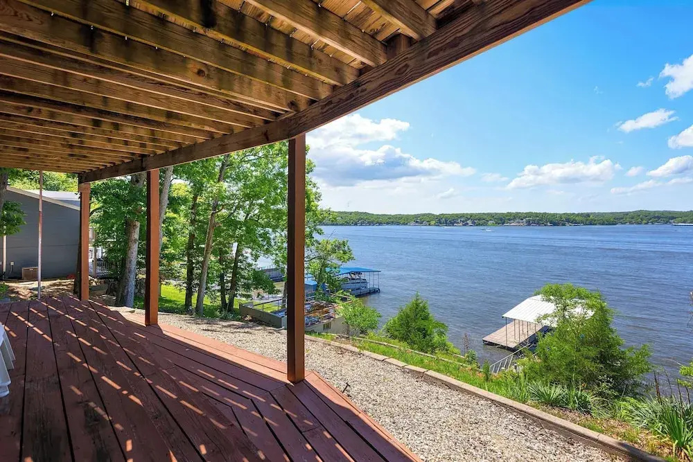 Boondock Bliss - Lakefront, Private Dock Sleeps 15!