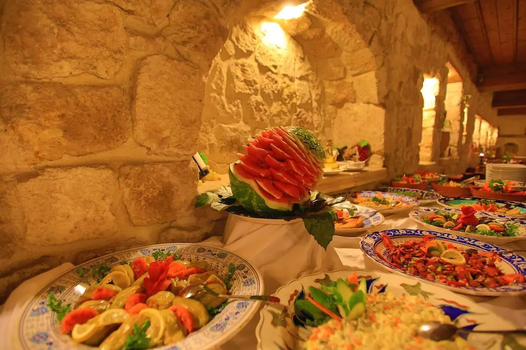 Food & Beverage