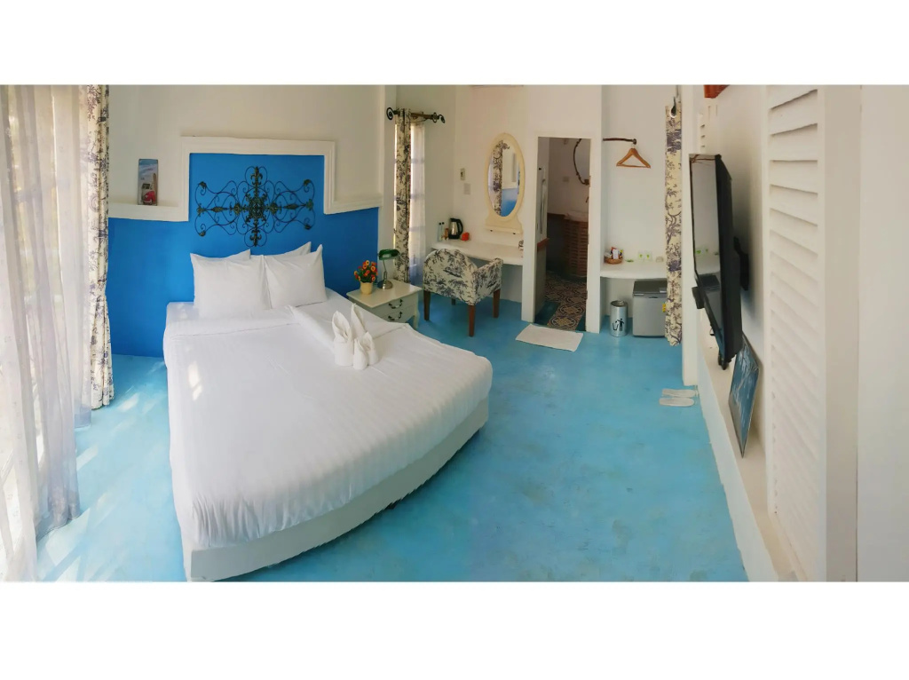 Standard Double room (full double bed)