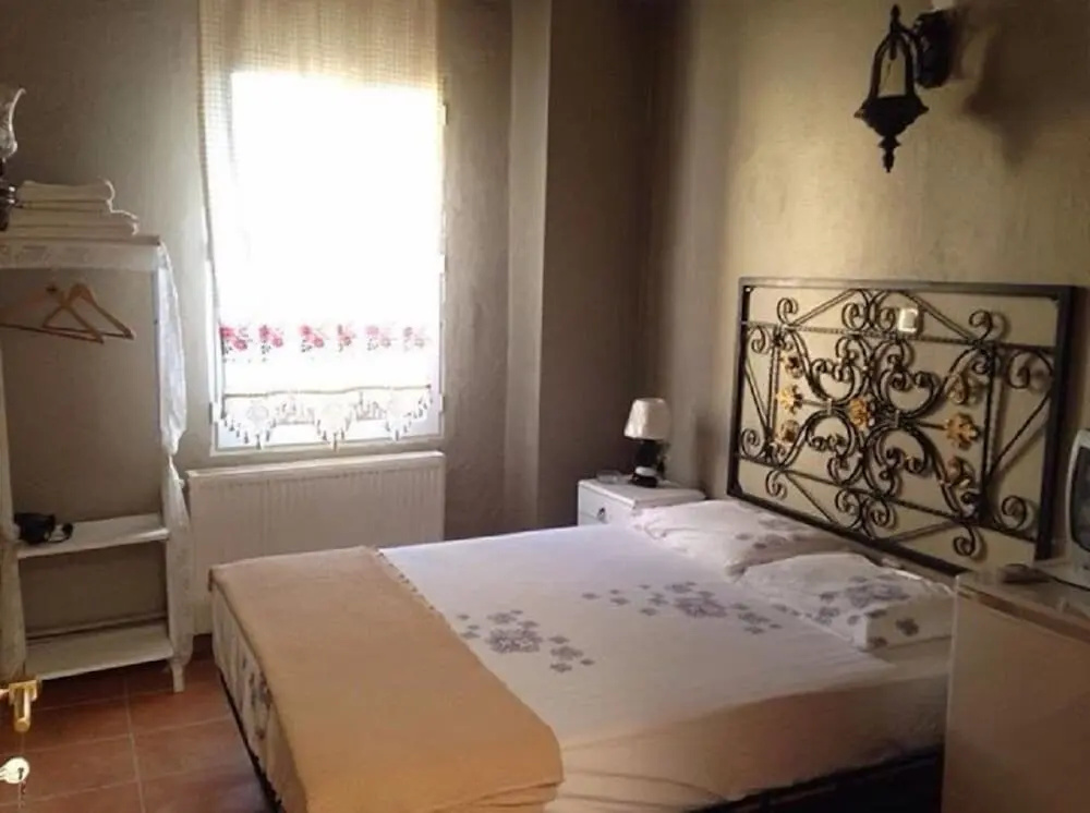 Standard Double room with sea view (full double bed)