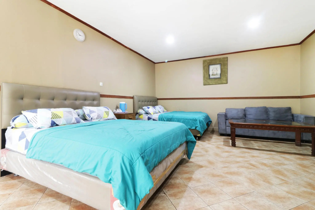 Standard Family room