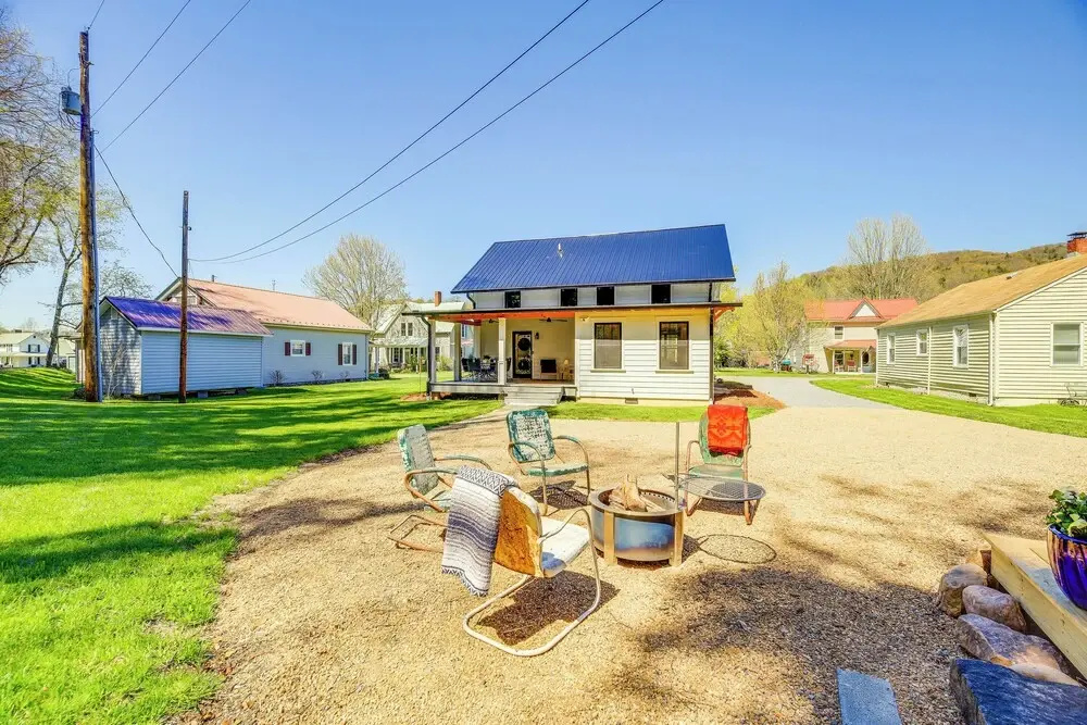 Stunning Damascus Vacation Rental w/ Fire Pit!