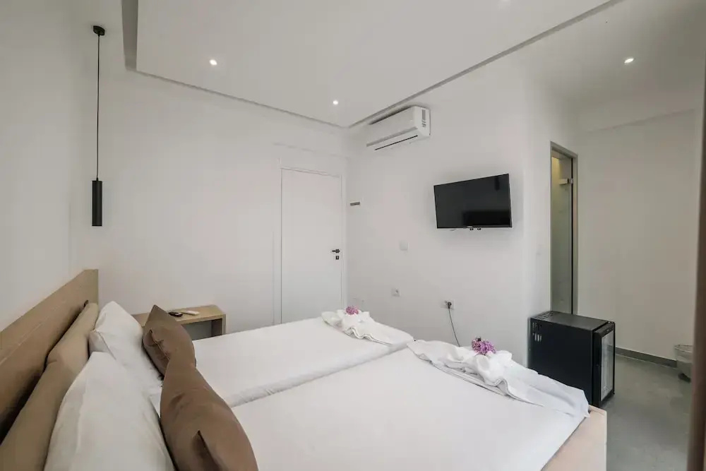 Standard Double room with balcony (twin beds)